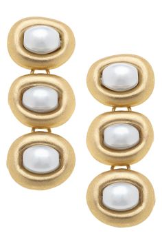 Add a touch of elegance to any outfit with our Willow Pearl Earrings in Worn Gold and Ivory. These stunning earrings feature worn gold tones and delicate ivory pearls, making them the perfect accessory for any occasion. Elevate your style with these timeless earrings that effortlessly combine classic and modern elements.