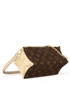 Gender: Women Brand: LOUIS VUITTON Product Name: Shoulder bag cross bloom pouch banana M11672 Bags Alora Code: 86792437 Origin: Italy Designer Style ID M11672 Lv Shoulder Bag, Cross Bag, Louis Vuitton Shoulder Bag, Timeless Handbag, Vuitton Bag, Designer Style, Bags Designer Fashion, Exclusive Bag, Pouch Bag