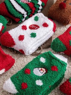 ⚡️Buy Christmas Wave Point Coral Fleece Socks White ONE SIZE under $5.00 in Socks Online. Style: Casual Color: Red Material: Polyester Gender: Women Season: Winter Occasion: Holiday/Party/Daily. ✓2022 NEW YEAR SALE | $10 OFF OVER $75 CODE: NY1 I $25 OFF OVER $125 CODE: NY2 | $35 OFF OVER $215 CODE: NY3✓Free Shipping on all orders over $69 USD.. Check reviews and order Christmas Wave Point Coral Fleece Socks today. Christmas List Items, Cabin Socks, Fleece Socks, Crystal Trim, Christmas Gif, New Years Sales, Christmas Socks, Green Day, Christmas Knitting