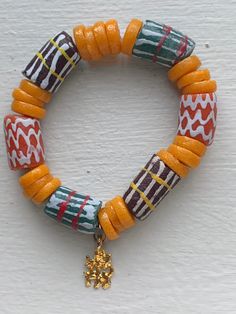 Adult size African Beaded Bracelets, African Bracelets, Drip Or Drown, Crafts Beads, Earthy Jewelry, Bangles And Bracelets, Bracelets Design, African Trade Beads, Accessories Inspiration