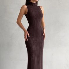 F00222794-403 Long Dress Shoes, Simple Heels, Backless Cocktail Dress, Dirndl Outfit, Knitted Turtleneck, Backless Evening Dress, Turtleneck Sleeveless, Bandeau Tops, French Dress