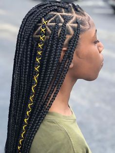 Triangle Box Braids, Colored Box Braids, Knotless Box Braids, Colored Braids, African Hair Braiding Styles, Afrikaanse Mode, Hair Kids