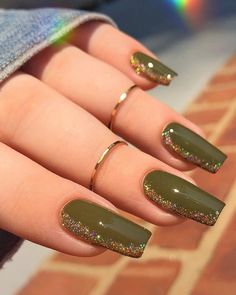 Autumn Green Nails 2022, Green Color Nail Ideas, Simple Dark Acrylic Nails, Army Green Nails With Gold, Miss Green Nails, Gold And Olive Green Nails, Green Nail Polish Ideas, Green Sns Nails Designs, Green Nails With Gold Tips