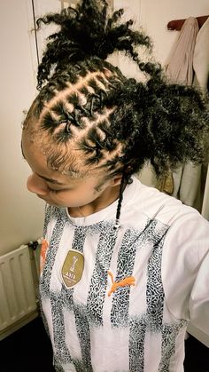 Dread Hairstyles For Women Black Short, Cute Retwist Styles For Short Locs, Loc Styles Back To School, Back To School Dread Loc Hairstyles, Women’s Dreadlocks, Dread Head Hairstyles, Hairstyles For Short Hair Locs, Retwist Hairstyles For Short Locs, Barrel Twist Styles On Short Locs