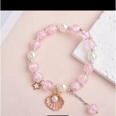 Pink Crystal Bracelet With Sea Shell Kawaii Bracelet, Pink Crystal Bracelet, Pastel Bracelet, Girly Bracelets, Crystal Bead Jewelry, Latest Bracelets, Estilo Taylor Swift, Bracelets Design, Clay Bracelet