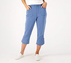 Put a playful pep in your step with these sweet and sassy capri pants, complete with a tulip bottom opening with three flashy and functional rhinestone snaps. From Quacker Factory®. Types Of Tops, Rhinestone Jeans, Zz Plant, Dream Jeans, Embellished Jeans, Embroidered Jeans, Capri Jeans, Women Denim Jeans, Wardrobe Style