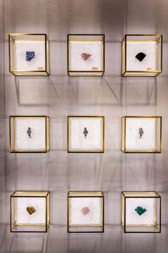 a display case filled with lots of different types of jewelry