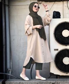 @Sarahbeauty19 Modest Outfits Muslim Casual, Tunik Hijab Style, Hijabi Mode, Hijab Stile, Street Hijab, Turban Hijab, Stile Hijab, Street Hijab Fashion, Tutorial Hijab