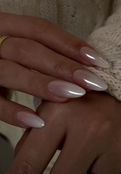 Simple Nails For Photoshoot, Short Nail Classy Designs, Nails Acrylic Almond Chrome, Clean Black Nail Designs, Subtle Bling Nails, Cute Office Nails, Almond Pearl French Tip Nails, Short Almond Manicure, Wedding Nails Aesthetic