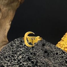 🐬Product Name：Halloween Bat Adjustable Ring 🐬Material：Copper 🐬Band color：Gold 🐬Style：Art Decor,Halloween,Christmas Gift,New Year,Anniversary,Dance 🐬Personalized：Yes 🐬Recycled：Yes 🐬Occasion : Anniversary/Daily/Wedding/Gift/Party/Halloween/Birthday/Valentine's Day/Engagement/Mother's Day/Father's Day 🐬Metal:Copper 🐬Metal Color:Gold 🐬Style:   Gothic,Punk,Hip Hop,Bat 🐬About Size:Height: about 1.37 cm Thickness: about 0.10 cm Width: about 0.17 cm We can provide personalize ring sizes of 7-12 US size, if you need other sizes, please contact customer service in advance to customize for you, thank you Personalized：Our rings can be engraved with your custom name, or a date that is Commemorative significance special to you 💎About customize Jewelry💎 1. Tell the customer service the custo Punk Style Gold Jewelry For Halloween, Punk Gold Jewelry For Halloween, Gold Punk Jewelry For Halloween, Adjustable Punk Rings For Halloween, Gothic Gold Rings For Halloween, Vampire Band, Customize Jewelry, Punk Rock Jewelry, Style Gothic