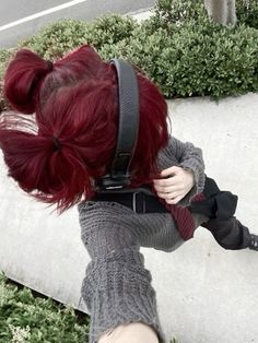 Highlights With Color In Between, Fuschia Red Hair, Hairdye Inspo Alt, Red Grunge Hair, Curly Hair Color Ideas Red, Bright Dyed Hair, Alt Dyed Hair, Fun Colored Hair, Tri Color Hair