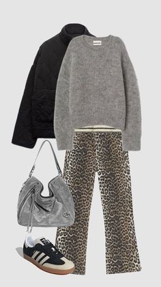 Minimalist Winter Outfit, Cheetah Print Outfits, Cozy Knitwear, Uni Fits, Tube Top And Skirt, Cheetah Nails, Casual Work Outfits Women, High Waist Long Skirt, Leopard Print Nails