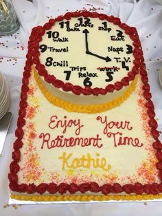 a cake that has been decorated with the words enjoy your retirement time written on it