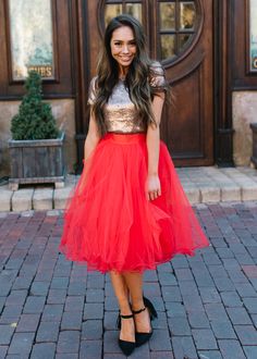 Flirty in Red Tulle Skirt | Modern Vintage Boutique Red Tulle Skirt Outfit, Tulle Skirt Outfit Casual, Tulle Skirt Outfits Casual, Skirt Photoshoot, Tulle Skirt Outfit, Red Tulle Skirt, Knee Length Prom Dress, Tulle Skirts Outfit