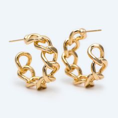 Material: 18K gold plated on brass, lead nickel free Size: circle 26mm approx. ( see pic 2) Quantity: 10pcs Ear backs to match: https://www.etsy.com/shop/Nbeads?ref=seller-platform-mcnav&search_query=ear+back Jump rings(same/ similar gold color) to match: https://www.etsy.com/listing/587655398/100pcs-real-gold-plated-brass-open-jump?ga_search_query=jump%2Bring&ref=shop_items_search_3&pro=1&frs=1 More gold findings here: https://www.etsy.com/shop/Nbeads?ref=seller-platform-mcnav&a Gold Round Chain Earrings, Gold Chain Link Earrings Tarnish Resistant, Gold Hoop Earrings With Gold Chain For Everyday, Gold Hoop Earrings With Gold Chain For Gift, Everyday Gold Hoop Earrings With Chain Detail, Everyday Gold Hoop Earrings With Chain, Gold Hoop Earrings With Chain Detail, Gold Hoop Earrings With Gold Chain, Trendy Gold Earrings With Chunky Chain