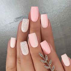 Top 23 Summer Peach Nails 2024 – Trendy Designs to Brighten Your Look - divagaze.com Peach Nails, Coral Nails, Romantic Nails, Subtle Nails, White Acrylic Nails, Pink Nail Art, Fancy Nails, Short Acrylic Nails