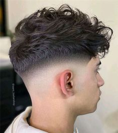 Men Haircut Fade Medium, Messy Fade, Low Fade Haircut Mens, Guys Haircut, Low Taper Haircut, Haircut Aesthetic, Haircut Mens, Taper Haircut