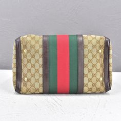 Brand: Gucci Model: Web Colour: Brown Material: Canvas Included: / Dimensions: 34 cm x 21 cm x 17 cm Serial number: 247205 525040 Web Colors, New Taiwan Dollar, Gucci Model, St Helena, Gucci Models, North Korean, Fendi, Gucci, Handbags