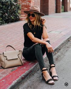 Hat Outfit Summer, Fashion Jackson, Hat Ideas, Outfits With Hats, Mode Inspiration