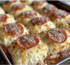 Pizza Bomb, Italian Seasoning, Pepperoni Pizza, Melted Butter, Garlic Powder, Biscuits, Garlic, Pizza, Butter