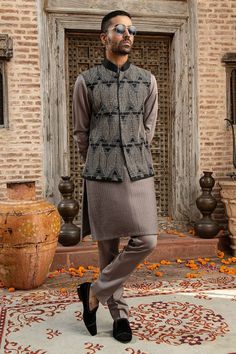 Black bundi with stitch line embroidery, accentuated with metal beads. - Aza Fashions Line Embroidery, Nehru Jacket, Stitch Lines, Nehru Jackets, Indian Wedding Outfits, Wedding Outfits, Raw Silk, Metal Beads, Aza Fashion