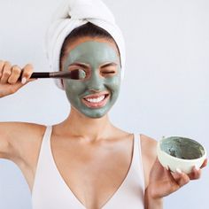 Green Clay Mask, Skincare Products Photography, Spa Facial, French Green Clay, French Green, Skin Care Face Mask, Clay Face Mask, Clay Faces, Green Clay