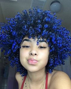 Curly Hair Color Ideas, Curly Hair Color, Trendy We Fryzurach, Cabello Afro Natural, Curly Color, Highlights Curly Hair, Curls Hair, Wavy Curls