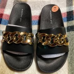 New Size 7 Madden Girl Flynn-C Sandals With Gold Chain Madden Girl Platform Sandals, Madden Girl Sandals, Jeweled Sandals, Footbed Sandals, Madden Girl Shoes, Wedge Heel Sandals, White Sandals, Womens Slides, Girls Sandals