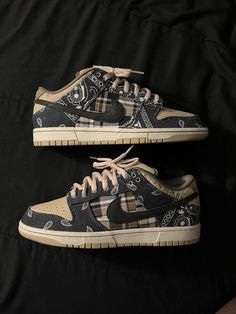 Size 10 - Nike SB Dunk Low Premium QS x Travis Scott Cactus Jack 2020. This shoe was perceived as a collectable, ive worn it once and not even out the house. I really enjoy the creation of this shoe and i felt it was so unique i didn’t want to ruin them. Now they just sit i never really wear them. Contact me for further info! Better Price ⬇️⬇️ https://www.mercari.com/u/369246168/?sv=0 Shoes For Me, Cactus Jack Dunks, Travis Scott Nike Sb Dunk, Travis Scott Sb Dunks, Cactus Jack Shoes, Cactus Jack Nike, Cactus Jack Merch, Nike Travis Scott, Travis Scott Shoes