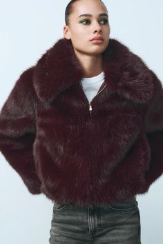 Burgundy Faux Fur Coat, Faux Fur Short Coat, Short Faux Fur Coat, What Is Fashion, Waistcoat Dress, Cargo Shirts, Cardigan Sweater Jacket, Tshirt Skirt, Short Coat