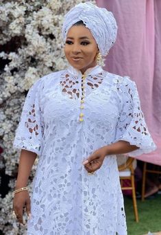 Lace Dress Styles For Women, Cord Lace Gown Styles, Lace Gown Styles Nigerian, African Lace Dress, Kaftan Lace, Long Dress African, Organza Tops, White Lace Dress Long, Lace Kaftan