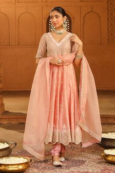 Off-rose silk chanderi anarkali with kashmiri tilla and parsi gara embroidery. Comes with glazed cotton churidar and a silk organza dupatta. - Aza Fashions Parsi Gara Embroidery, Gara Embroidery, Silk Anarkali, Long Anarkali, Long Kurta, Tarun Tahiliani, Boutique Dress Designs, Boutique Dress, Organza Dupatta