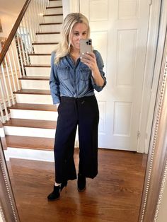 Styling Wide Leg Pants, Folding Clothes, Chambray Shirt