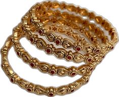 Traditional Festive Stackable Bangle, Traditional Stackable Bangle For Festivals, Traditional Stackable Bangle For Festive Occasions, Punjabi Bangles, Indian Bracelets, Gold Bangles Indian, Indian Bangles, Bangles Set, Bangles Indian