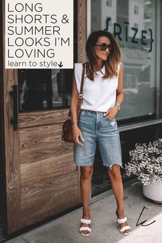 Jean Shorts Outfit Summer Aesthetic, Long Jean Shorts Outfit, White Tank Top And Jeans, Street Style Winter Casual, Summer Jean Shorts Outfit, Street Style Aesthetic Outfit, Style Outfits Summer, Fashion Inspo Outfits Minimal Chic, Business Casual Chic