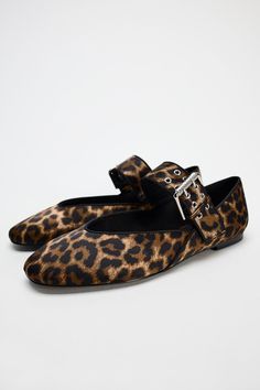 ANIMAL PRINT BALLET FLATS - Leopard | ZARA United States Leopard Print Ballet Flats, Blazers Shoes, Joggers Shoes, Coat Shoes, Waistcoat Dress, Shoe Gifts, Jeans Rock, Leather Vest, Outfit Inspo Fall