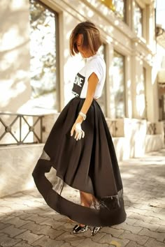 Mode Edgy, Strand Outfit, Glam Rock Style, Glam Wedding Dress, Rock Dresses, Maxi Outfits, Evening Skirts, Rock Chic, Looks Black