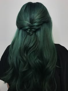 Sea Witch Hair, Black And Green Hair, Fall Highlights, Dark Green Hair, Witch Hair, Blonde Streaks, Pulp Riot, Sea Witch