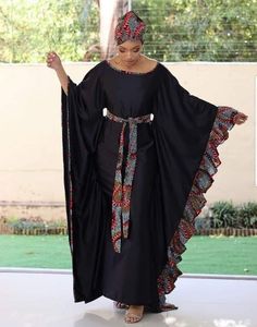 Dera Dress Designs, Kaftan Ideas, Boubou Styles For Women, Kaftan Styles, Fashion Work Outfit, Modest Dresses Fashion, African Fabric Dress, Long African Dresses, 2piece Outfits