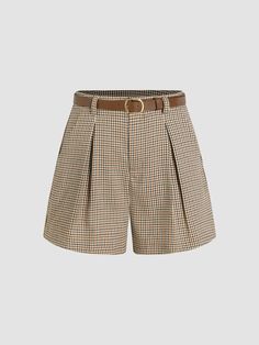 a brown and white checkered shorts with a belt Gingham Clothing, Coffee Shop Work, Short Pattern, Woven Pattern, Belted Shorts, Clothing Details, Fashion Wishlist, Casual Chic Outfit, Brand Collection