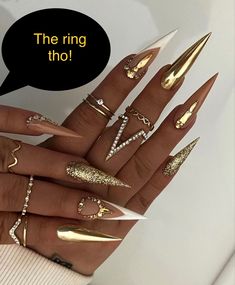 Stilleto Fall Nail Designs, Nye Nails Stiletto, Fall Nails 2023 Stilleto, Gold Nails Stiletto, Stiletto Nail Art Fall, Stiletto Gold Nails, Goddess Nails Designs Gold, Black And Gold Stilleto Nails Designs, White And Gold Stiletto Nails