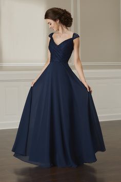 Bridesmaid Dresses Lace Top, Cap Sleeve Bridesmaid Dress, Christina Wu, Simple Gowns, Pretty Prom Dresses, Grad Dresses, Bridesmaid Gown, Fancy Dresses