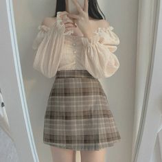 Korean Outfit Inspo Skirt, Cute Korean Nail Designs, Korean Girl Outfits Skirts, Baju Korean Style Girl, Cute Skirt Outfits Korean Pink, Yn Korea Girl Outfits, Style Kawaii, Korean Fashion Dress