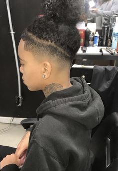 Stud Undercut, Boyfriend Hairstyles, Lineup Haircut, Studs Hairstyles, Slender Outfits