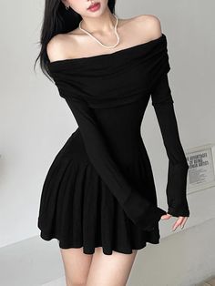 Loose Dresses For Women, Cute Black Dress, Loose Dresses, Dress Y2k, Style Basics, Cute Dress Outfits, Loose Dress, Edgy Outfits, Dance Outfits