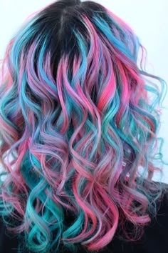 Cotton Candy Colored Hair, Hair Color Blue And Pink, Pink And Blue Tips Hair, Mermaid Colored Hair, Blue And Pink Hair Color, Pulpriot Haircolor Ideas, Cute Hair Ideas Color, Pastel Color Hair Ideas, Hair Color Ideas Crazy