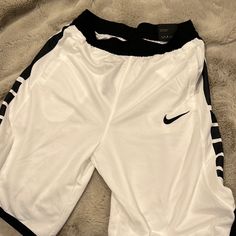 Nwt Nike Elite Shorts Baige Nike Shorts, Elite Shorts, Nike Bottoms, Nike Elite, Shorts Nike, Kids Nike, Kids Bottoms, Abs Workout, Nike