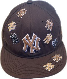 Brown Embroidered Snapback Hat, Brown Embroidered Snapback Baseball Cap, Luxury Brown Snapback Baseball Cap, Brown Yankees Hat, Yankees Hat Fitted, Blessed Day, Embroidered Baseball, Ny Yankees, Fitted Caps