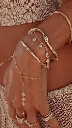 Bracelet Stack Ideas, Gold Jewelry Aesthetic, Faberge Jewelry, Jewelry Nails, Jewelry Aesthetic, Jewelry Fashion Trends