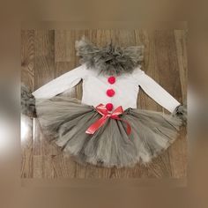 Pennywise Costume For Kids, Deer Costume For Kids, Pennywise Halloween Costume, Long Sleeve Grey Shirt, Pennywise Costume, Halloween Snacks For Kids, Kids Halloween Costume, Halloween Games For Kids, Black Tutu